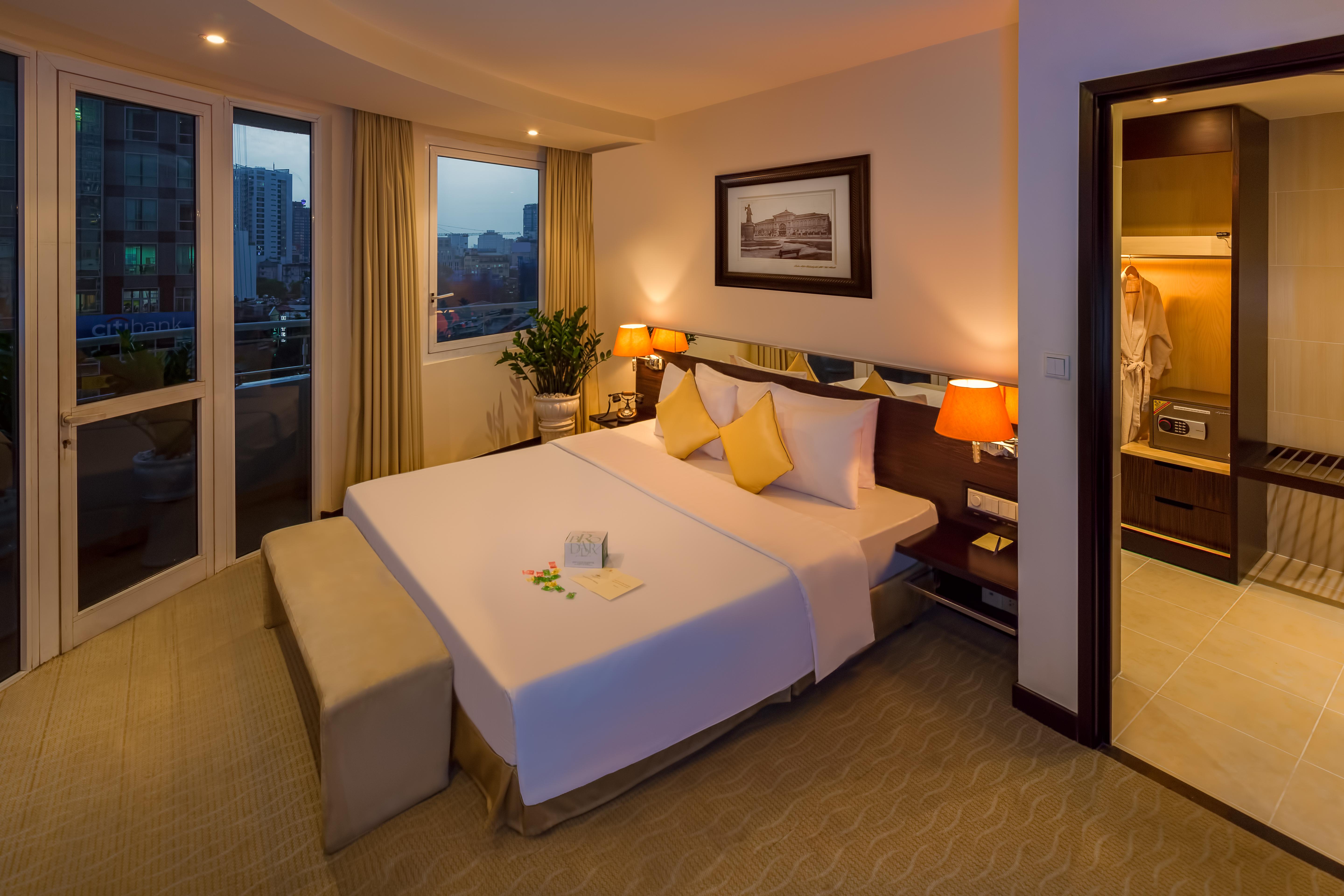 Palace Hotel Saigon Хошимин Экстерьер фото