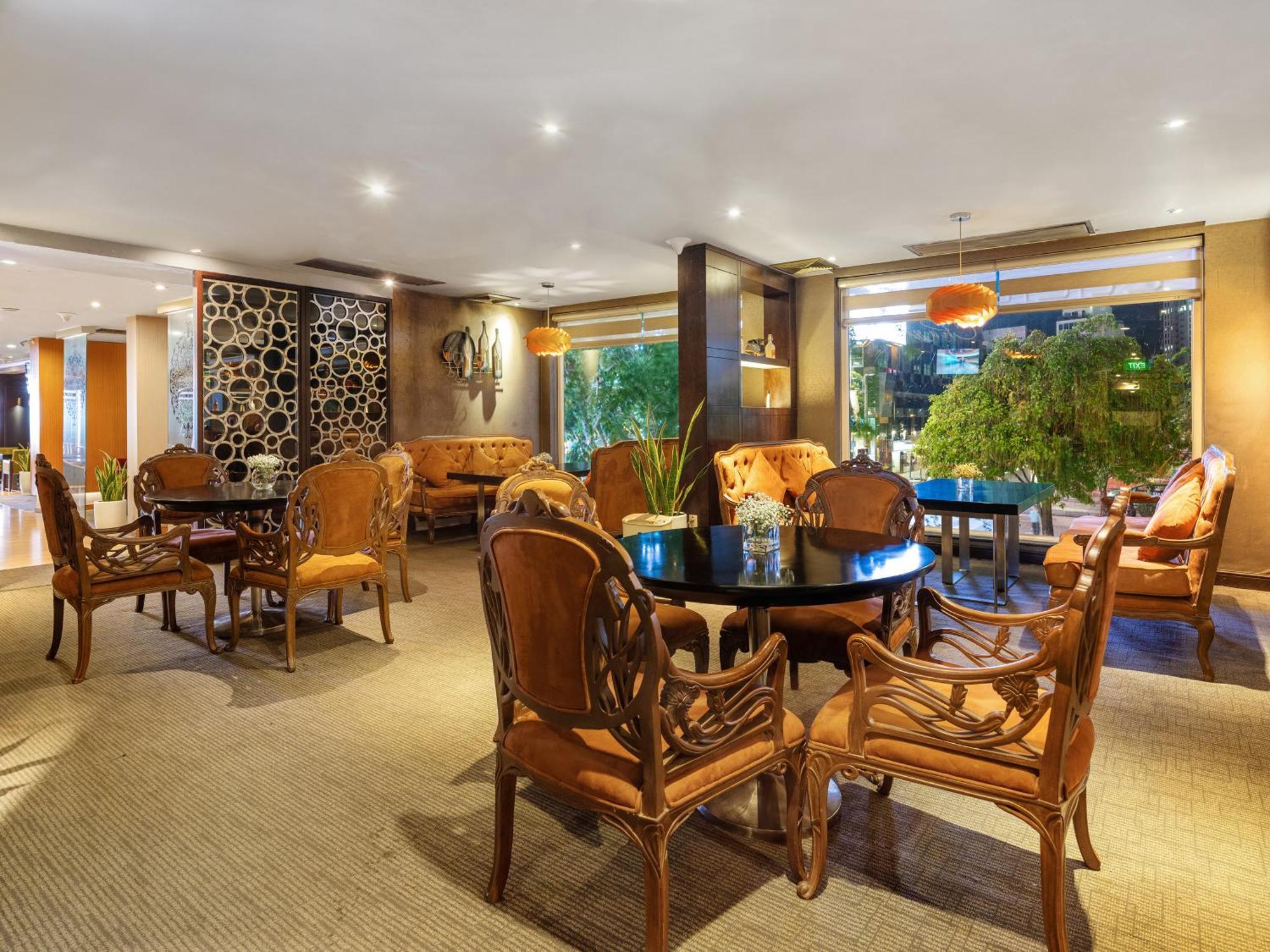 Palace Hotel Saigon Хошимин Экстерьер фото