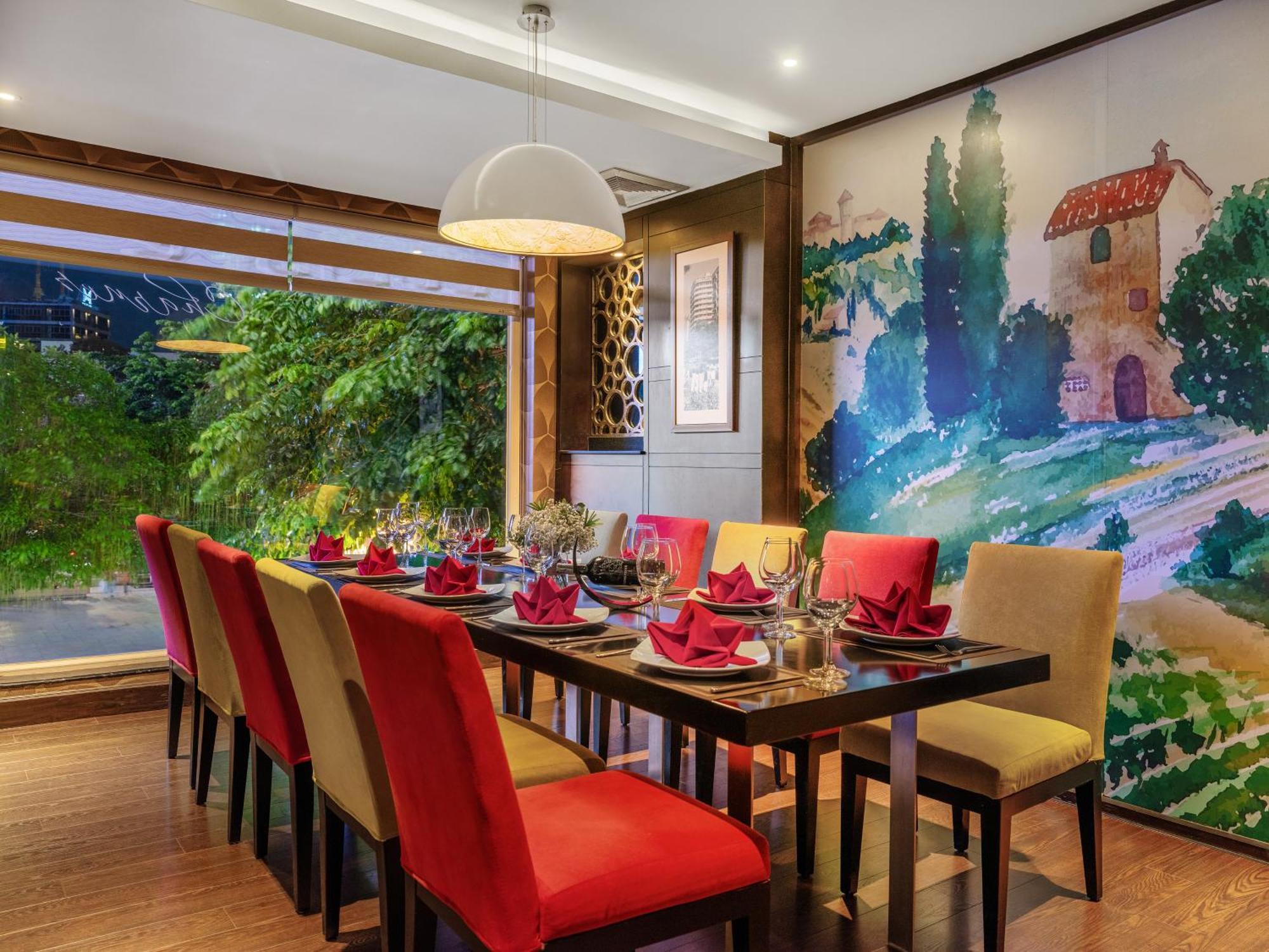 Palace Hotel Saigon Хошимин Экстерьер фото