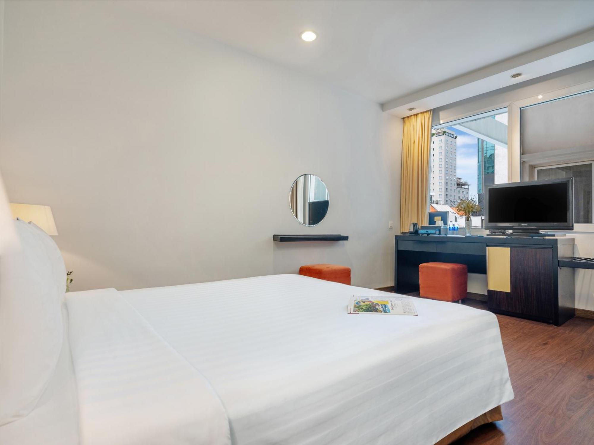 Palace Hotel Saigon Хошимин Экстерьер фото